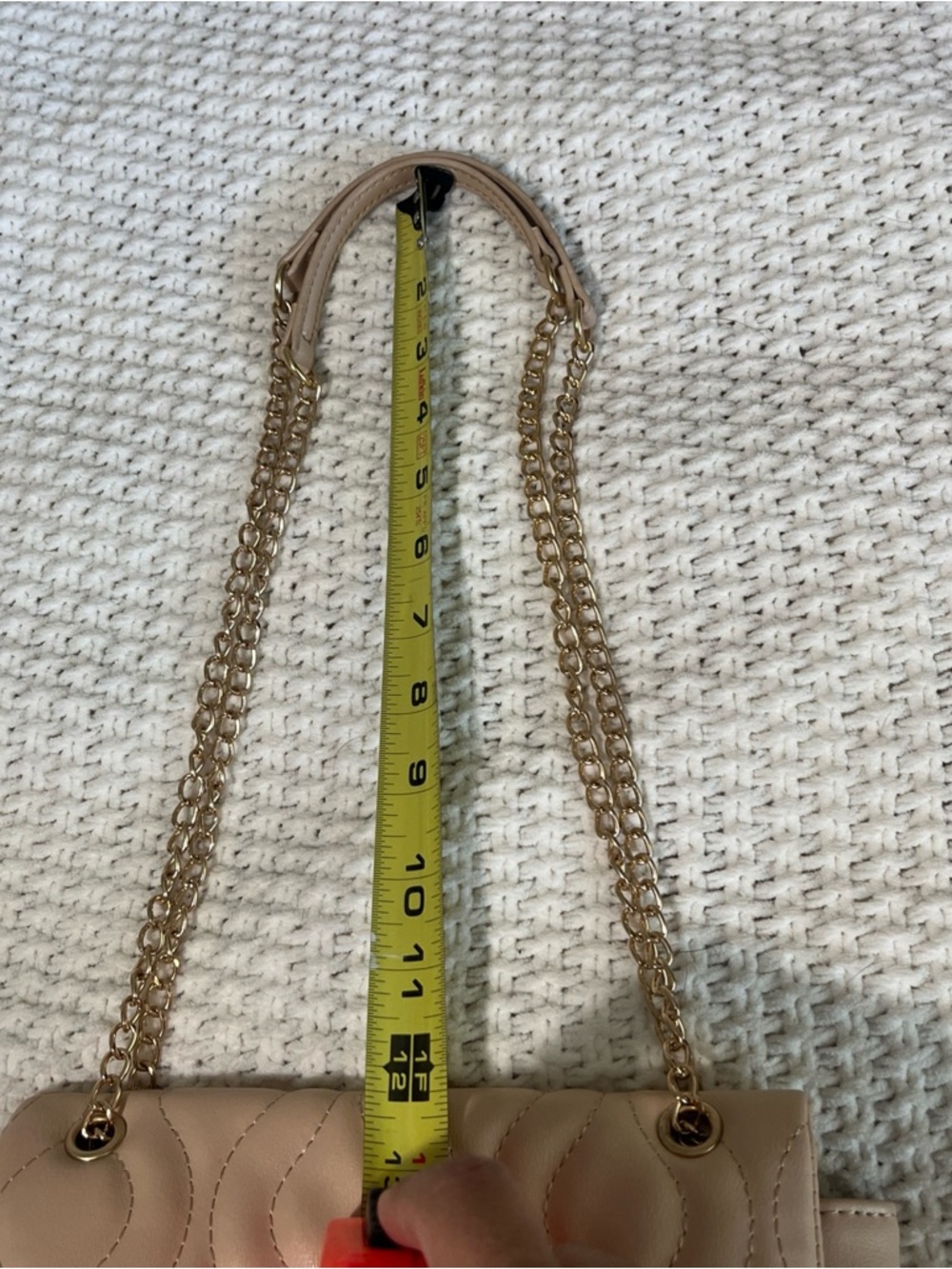 Alexis Bendel Beige Quilted w/ Chain Shoulder Bag Crossbody Purse Vegan Leather - Picture 15 of 16